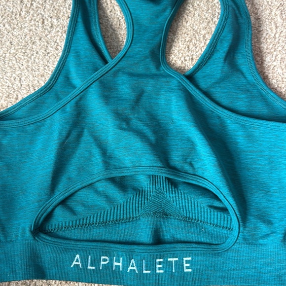 Alphalete Razorback Sports Bra - Picture 2 of 2
